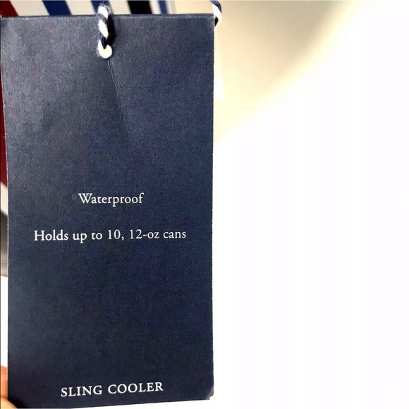 New Vineyard Vines Target Sling Waterproof Cooler - Picture 8 of 8